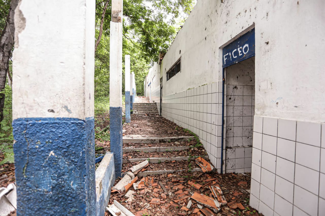 Dr Pessoa autoriza reconstrução de Escola Ambiental 15 de Outubro na