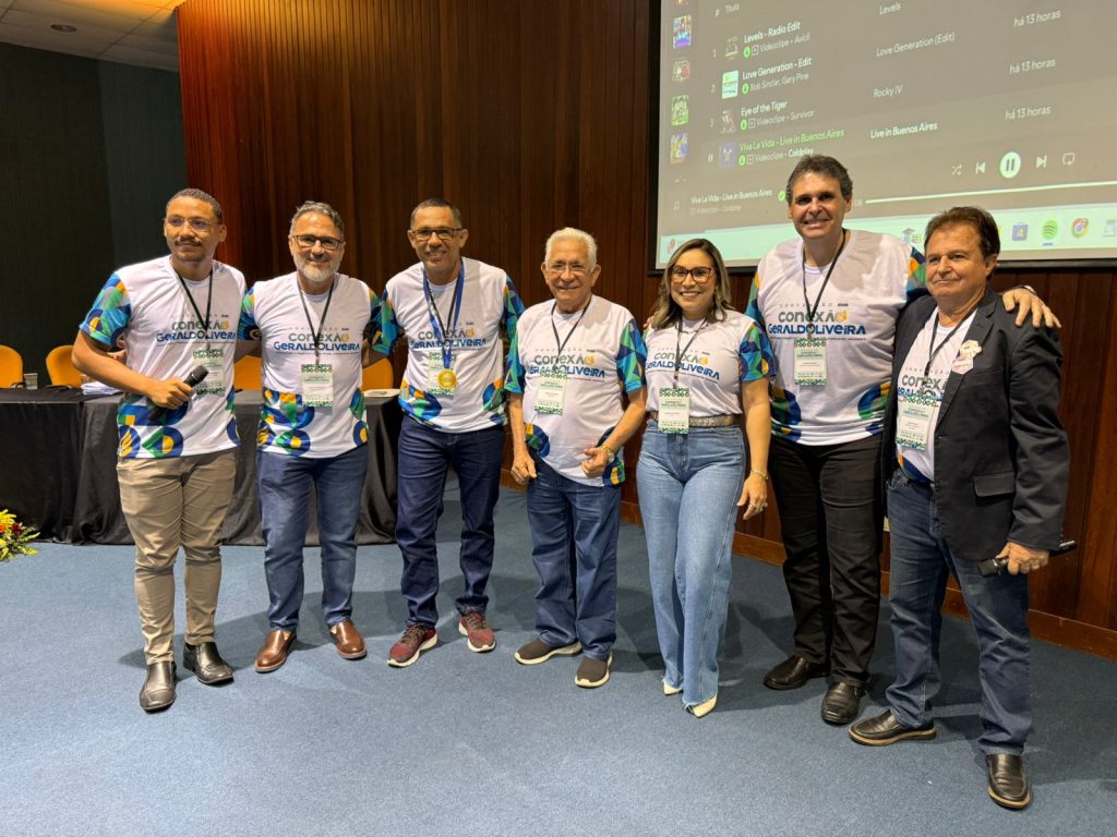 ChatGPT Você disse: Escrever um texto no último dia 25 [26/01, 19:24] Oi: A confraternização anual das empresas do Grupo Geraldo Oliveira GGO, aconteceu no dia seguinte, 25/01/25, em umas das empresas do Grupo, Hotel Fazenda Portal da Amazônia (MA). [26/01, 19:24] Oi: Ambos eventos foram comandaria pela diretora geral Fabiana Oliveira e contou com a presença do presidente do Grupo, senhor Geraldo da Cunha Oliveira, o Geraldin. [26/01, 19:24] Oi: Houve premiações das empresas que alcançaram as metas estabelecidas de 2023 para 2024 e estabelecidas novas metas para 2025. Os vencedores ganharam viagens, veículos, dinheiro, entre outros. O ChatGPT disse: ChatGPT Aconteceu no dia 25 de janeiro de 2025, a confraternização anual das empresas do Grupo Geraldo Oliveira (GGO), realizada no Hotel Fazenda Portal da Amazônia, uma das empresas do Grupo, localizada no Maranhão. O evento foi conduzido pela diretora-geral, Fabiana Oliveira, e contou com a ilustre presença do presidente do Grupo, senhor Geraldo da Cunha Oliveira, conhecido como Geraldin. Durante a confraternização, foram entregues premiações às empresas que atingiram as metas estabelecidas para o período de 2023 a 2024. Os vencedores receberam prêmios como viagens, veículos, dinheiro, entre outros. Na ocasião, também foram anunciadas as metas para o ano de 2025, consolidando o compromisso do Grupo GGO com o crescimento e a excelência