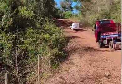 Moradores denunciam dificuldade em ladeira da Barra do Frio e cobram ação da Prefeitura de Altos