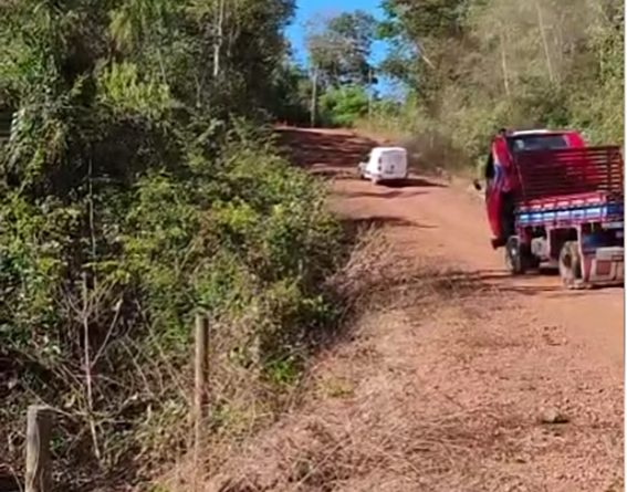 Moradores denunciam dificuldade em ladeira da Barra do Frio e cobram ação da Prefeitura de Altos