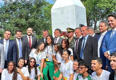 Rafael Fonteles participa das homenagens pelos 203 anos da Batalha do Jenipapo em Campo Maior