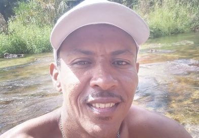 Suspeito de matar pintor a facada se entrega e é preso em Teresina