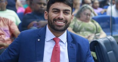 Draga Alana se articula para disputa estadual com apoio de ex-prefeito