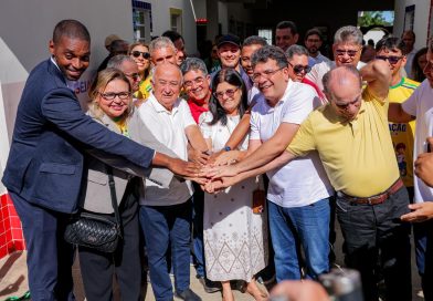 Rafael Fonteles entrega kit com mobília para nova creche em Domingos Mourão; município é uma referência em educação e no acesso ao Saúde Digital