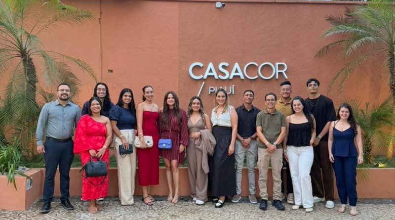 Alunos de Arquitetura e Urbanismo participam de visita técnica à CASACOR Piauí 2026