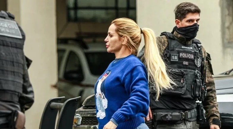 Justiça aceita denúncia e torna Deolane Bezerra ré por lavagem de dinheiro e organização criminosa