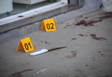 Brasil bate recorde de feminicídios em 2025, com quatro mulheres assassinadas por dia