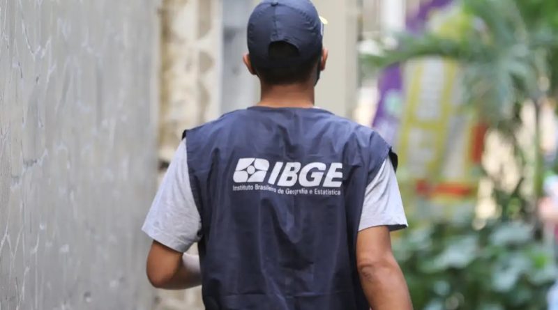 IBGE prorroga inscrições de seleção com 1.466 vagas temporárias e salários de até R$ 5,2 mil