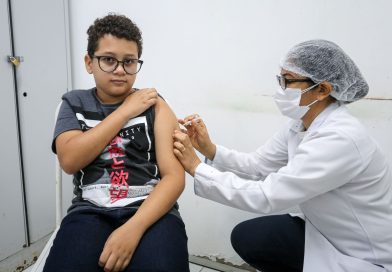 Férias escolares são oportunidade para colocar vacinação de crianças e adolescentes em dia, alerta FMS