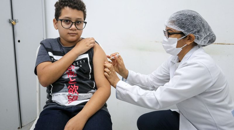 Férias escolares são oportunidade para colocar vacinação de crianças e adolescentes em dia, alerta FMS