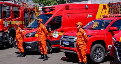 Governo do Piauí forma novos bombeiros e entrega viaturas para reforçar combate a incêndios