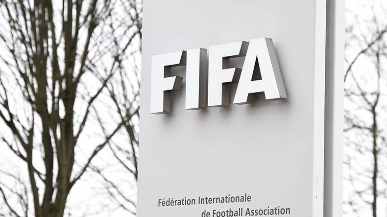 Uefa anuncia boicote a Copas do Mundo contra projeto da Fifa