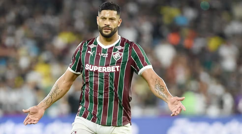 Hulk explica saída do Atlético-MG, rebate polêmica e diz que Galo “está no meu coração”
