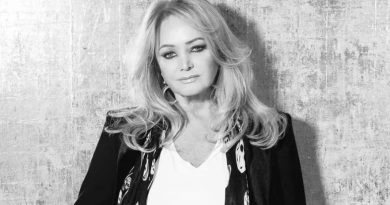 Morre aos 75 anos a cantora Bonnie Tyler, ícone da música internacional
