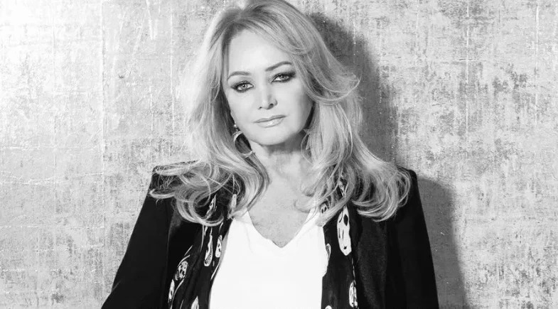 Morre aos 75 anos a cantora Bonnie Tyler, ícone da música internacional