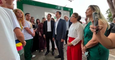 Ministro da Educação visita escola em Teresina e destaca Piauí como referência nacional no ensino em tempo integral