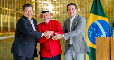Lula fecha acordo para votar 6×1, taxa das blusinhas e terras raras