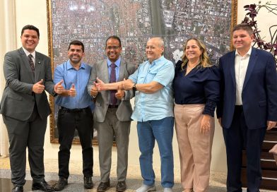 Silvio Mendes sanciona lei de Leôndidas Júnior que gera mais segurança na aplicação de vidro na construção civil