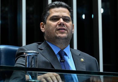Alcolumbre diz que votação da PEC pelo fim da escala 6×1 é uma “pergunta delicada”