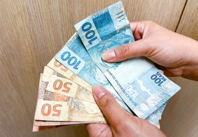 Salário mínimo pode subir para R$ 1.717 em 2027, prevê governo