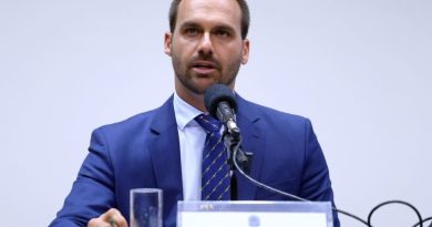 Caixa coloca à venda apartamento de Eduardo Bolsonaro por R$ 644 mil em leilão