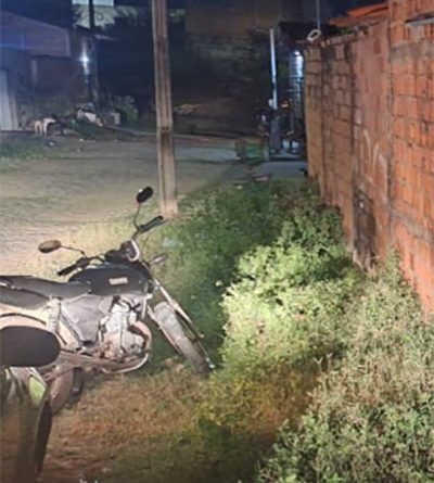 Ataque a tiros deixa idoso e mulher feridos e mata cachorro na zona Norte de Teresina
