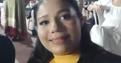 Mulher morre após ser baleada dentro de casa; marido é principal suspeito