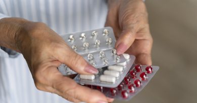 Anvisa revoga proibição e abre caminho para venda de medicamentos em apps como iFood, Mercado Livre e Rappi