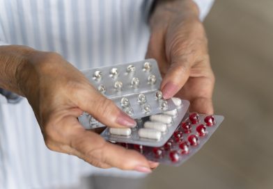 Anvisa revoga proibição e abre caminho para venda de medicamentos em apps como iFood, Mercado Livre e Rappi