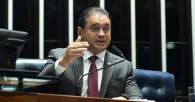 PF aponta que esposa de senador recebeu R$ 11 milhões em investigação sobre fraudes no INSS