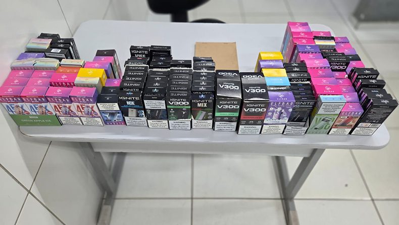 Jovem é preso com 128 cigarros eletrônicos que seriam vendidos em Timon
