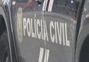 Mulher é indiciada por extorsão após ameaçar divulgar relação extraconjugal