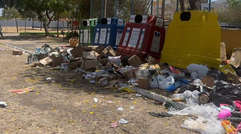 Descarte irregular de resíduos chama atenção em ponto de coleta seletiva na zona Leste de Teresina