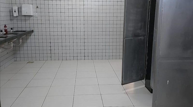 Prefeitura de Teresina mantém pontos de banheiros públicos ativos no Centro da capital