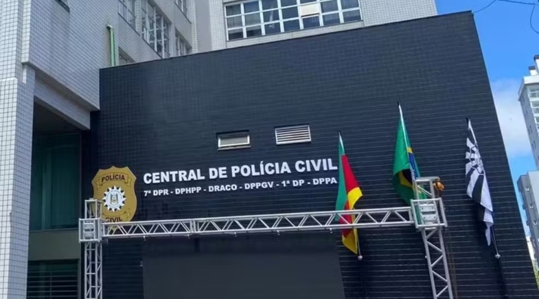 Menina de 12 anos sofre queimaduras graves após ser agredida pela própria mãe