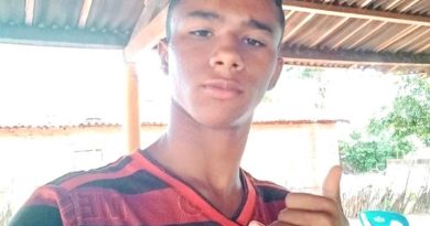 Jovem de 21 anos é morto a facadas e padrasto é preso suspeito do crime