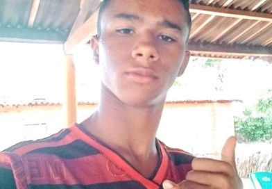 Jovem de 21 anos é morto a facadas e padrasto é preso suspeito do crime