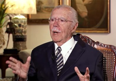 José Sarney recebe alta após três dias internado com pneumonia em São Luís