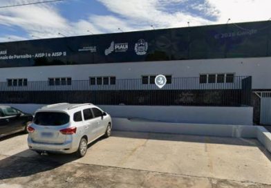 Investigado por ligação com organização criminosa, jovem se entrega à polícia