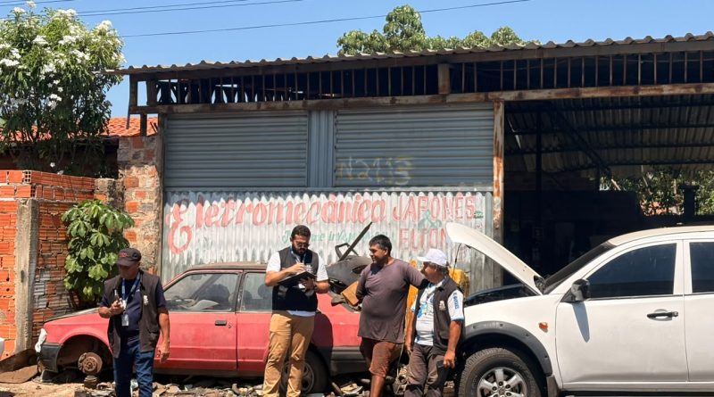 SDU Norte realiza fiscalização e orienta comerciantes sobre ocupação de calçadas e vias públicas