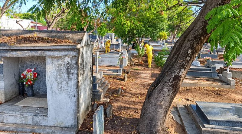 SDU Leste reforça limpeza de cemitérios para receber visitantes no Dia de Finados