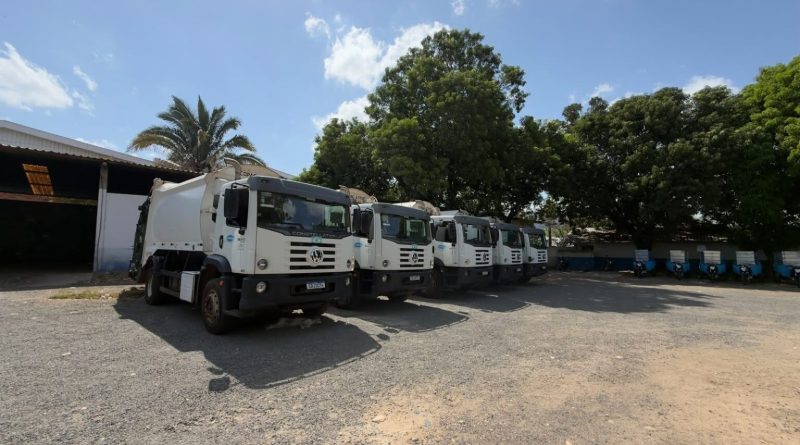 Presidente da ETURB visita garagens das novas empresas responsáveis pela coleta domiciliar em Teresina