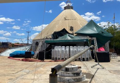 Ventania com rajadas de mais de 70 km/h causa estragos em capela durante festejos em Campo Maior