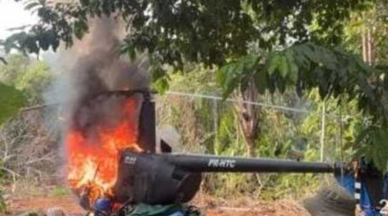 FAB intercepta e destrói helicóptero vindo da Venezuela em Roraima