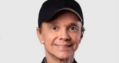 Cantor Netinho morre aos 60 anos após batalha contra o câncer