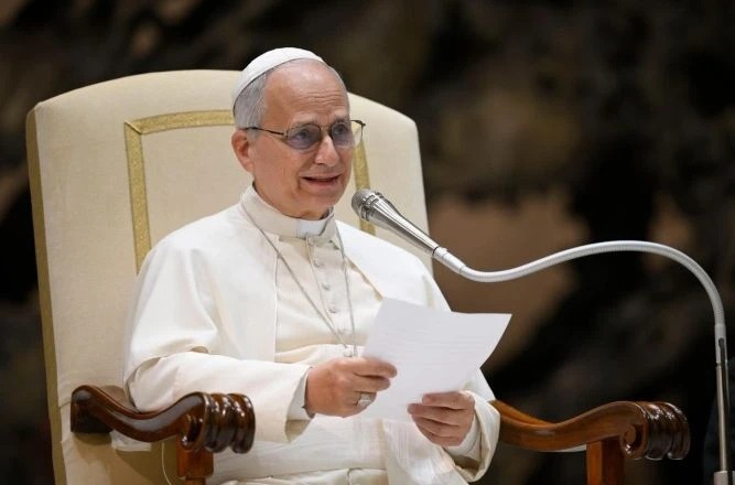 Papa Leão XIV é diagnosticado com câncer de pulmão após cirurgia em Roma