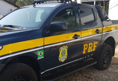 PRF apreende R$ 67 mil escondidos em carro após manobras perigosas no Piauí
