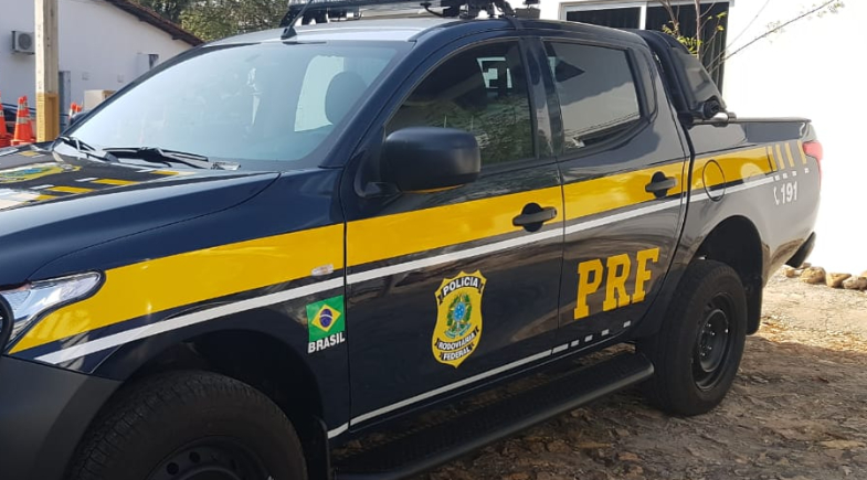 PRF apreende R$ 67 mil escondidos em carro após manobras perigosas no Piauí