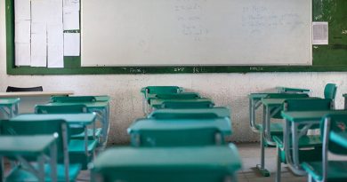 Professores de Teresina terão feriadão de quatro dias após mudança no Dia do Professor