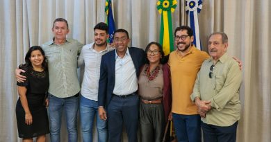 Silvio Mendes empossa Joel Rodrigues e anuncia Alan Brandão como líder do governo na Câmara